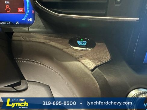Used 2020 Ford Explorer Platinum w/ Premium Technology Package AWD/4WD image 19