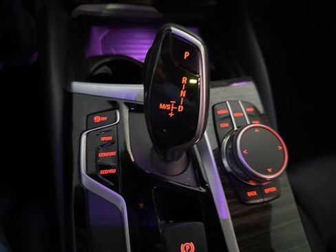 Used 2019 BMW 530i 530i w/ Convenience Package image 40