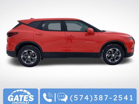 Used 2025 Chevrolet Blazer LT image 11