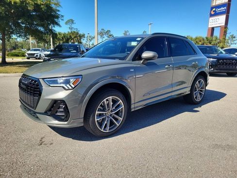 Certified 2025 Audi Q3 2.0T Premium w/ Convenience Package image 4