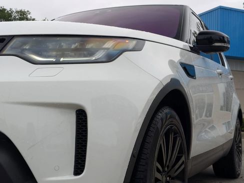 Used 2018 Land Rover Discovery HSE AWD/4WD image 5