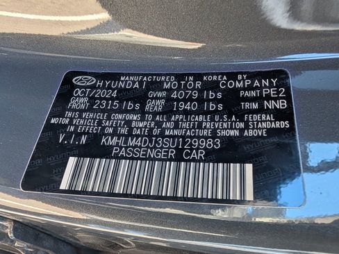 Used 2025 Hyundai Elantra Blue 4D Sedan image 21