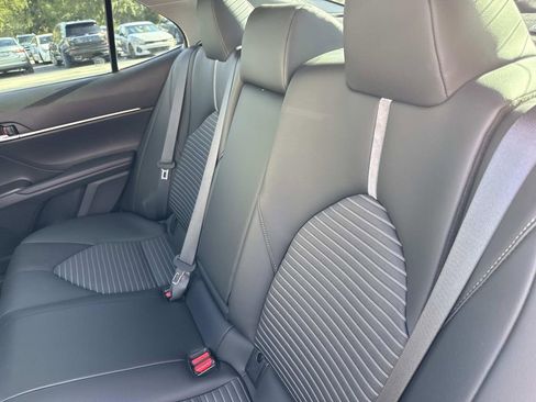 Used 2024 Toyota Camry SE image 13