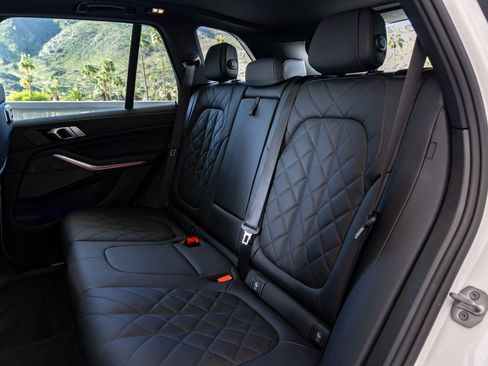 Certified 2025 BMW X5 xDrive40i w/ M Sport Package image 23