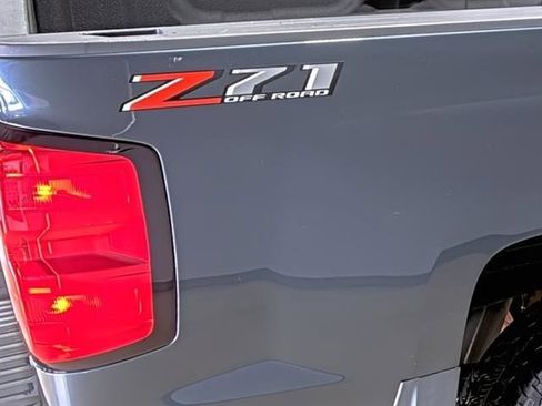 Used 2018 Chevrolet Silverado 1500 LT w/ All Star Edition AWD/4WD image 14