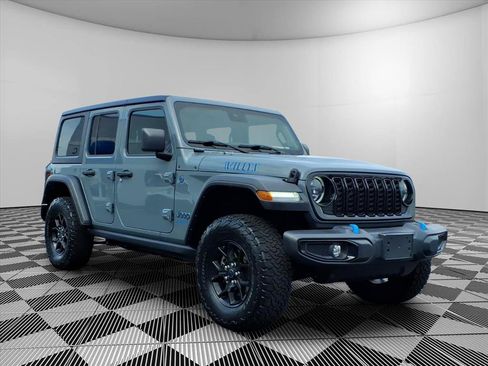 Used 2024 Jeep Wrangler Unlimited AWD/4WD image 1