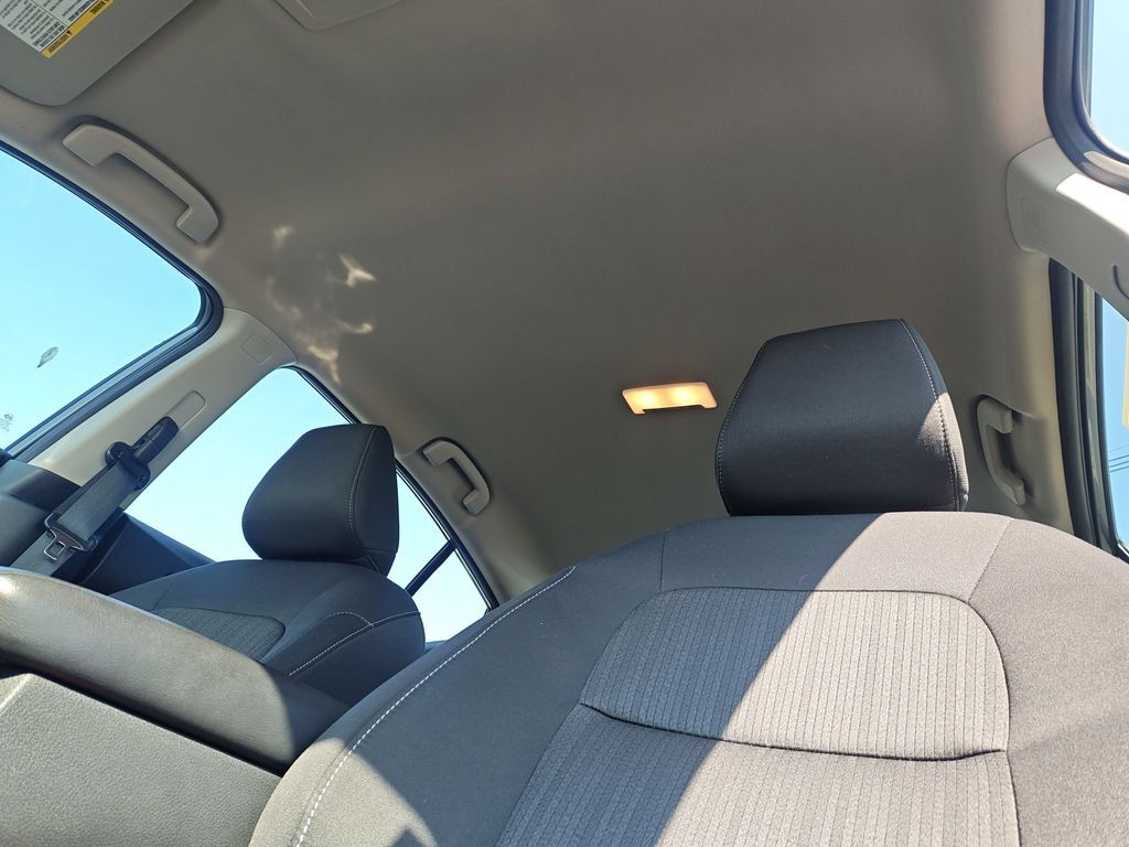 Used 2023 Nissan Altima 2.5 SV FWD image 23