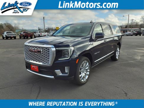 Used 2022 GMC Yukon XL Denali image 1