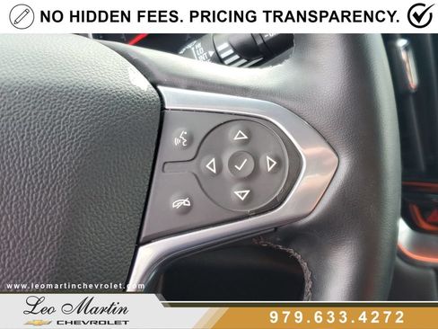 Used 2023 Chevrolet Traverse RS FWD image 23
