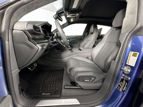 Used 2024 Lamborghini Urus S AWD/4WD image 11