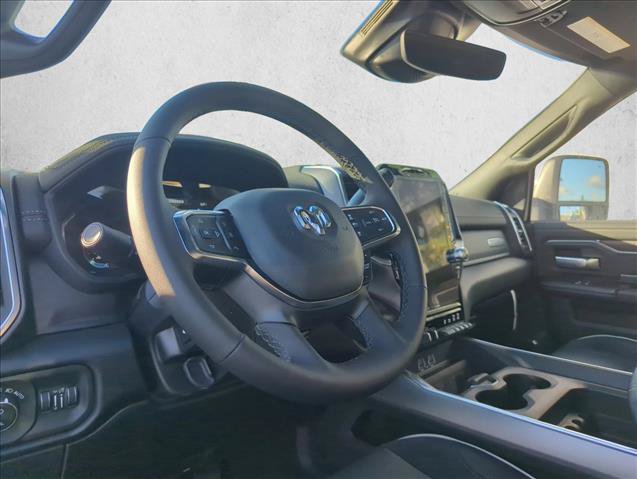 New 2026 RAM 2500 Laramie AWD/4WD image 18