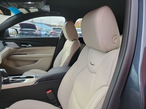 Used 2025 Cadillac CT4 Premium Luxury image 17