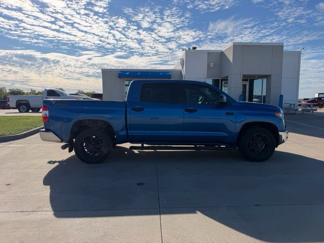 Used 2018 Toyota Tundra SR5 w/ SR5 Upgrade Package RWD image 2
