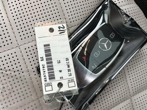 Used 2020 Mercedes-Benz GLC 300 4MATIC image 38