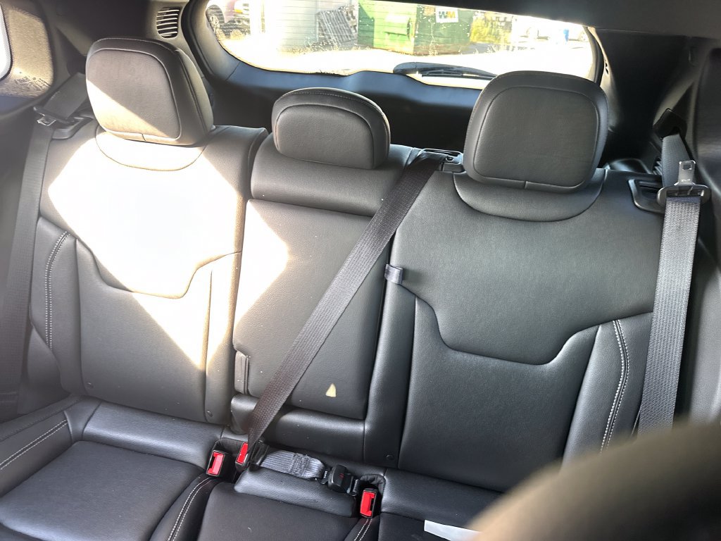 Used 2025 Jeep Compass Limited AWD/4WD image 41