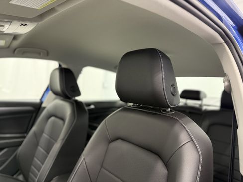 Certified 2023 Volkswagen Jetta SE image 15