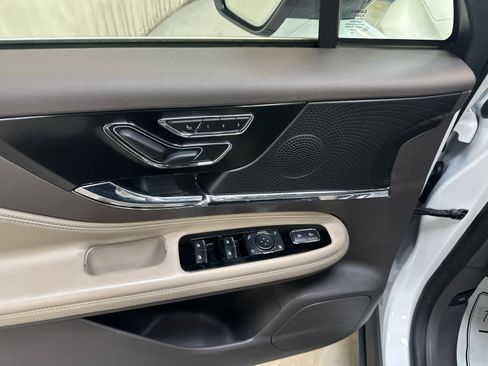 Used 2023 Lincoln Corsair AWD w/ Equipment Group 101A image 26