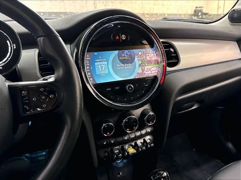Used 2024 MINI Cooper SE FWD image 9