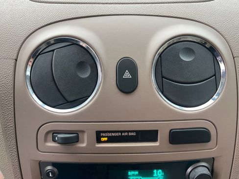 Used 2007 Chevrolet HHR LT image 27