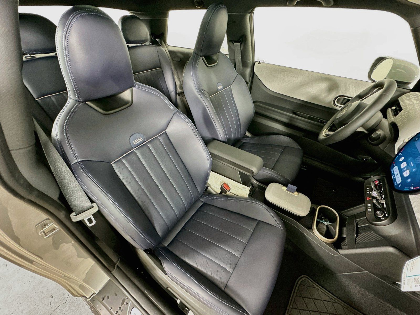 New 2026 MINI Cooper 2-Door Hardtop FWD image 39