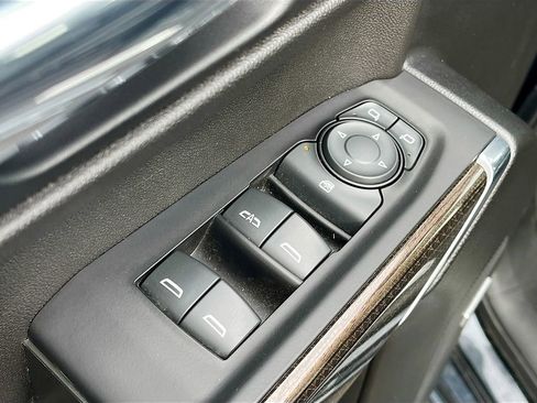 Used 2022 Chevrolet Silverado 1500 RST w/ Convenience Package II image 18