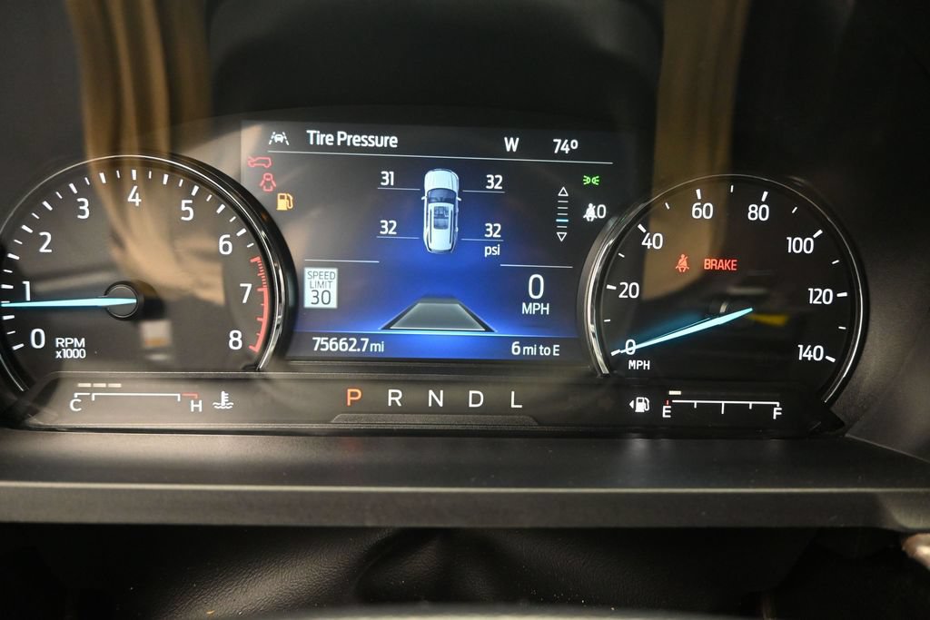 Used 2023 Ford Explorer Limited w/ Equipment Group 301A RWD image 22