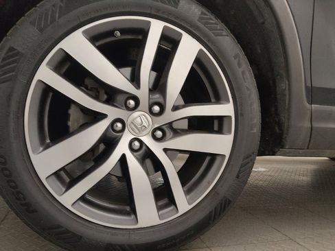 Used 2016 Honda Pilot Touring image 31