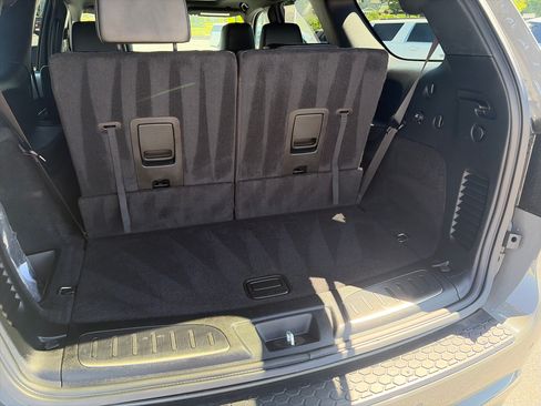Used 2022 Dodge Durango R/T w/ Blacktop Package AWD/4WD image 15