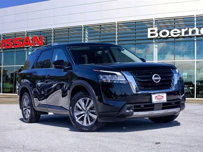 Used 2023 Nissan Pathfinder SL