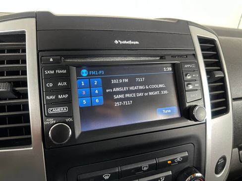 Used 2015 Nissan Xterra PRO-4X w/ Pro-4x Leather Package AWD/4WD image 13
