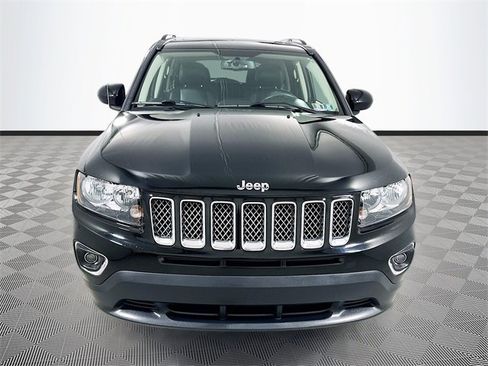 Used 2015 Jeep Compass High Altitude image 2