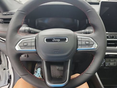 New 2026 Jeep Compass Trailhawk w/ Sun, Sound & Navigation Group AWD/4WD image 14