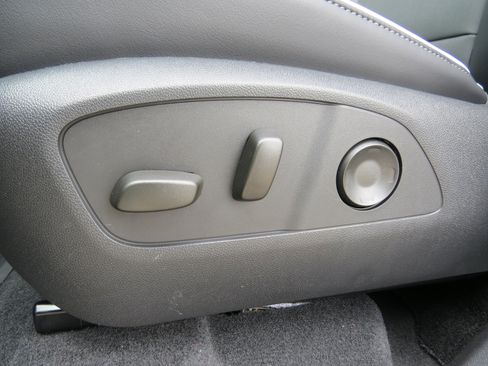 New 2026 Buick Enclave Preferred w/ LPO, Floor Liner Package image 15