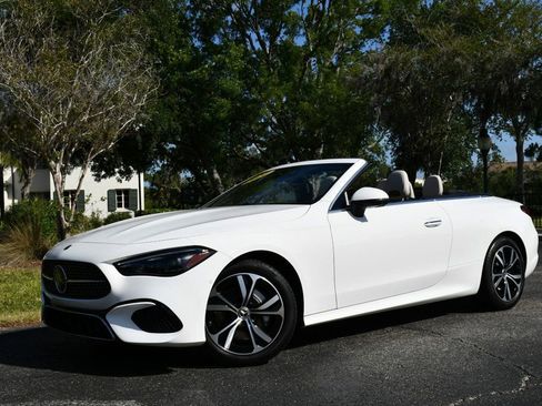 Used 2024 Mercedes-Benz CLE 300 4MATIC Cabriolet w/ Driver Assistance Package image 21