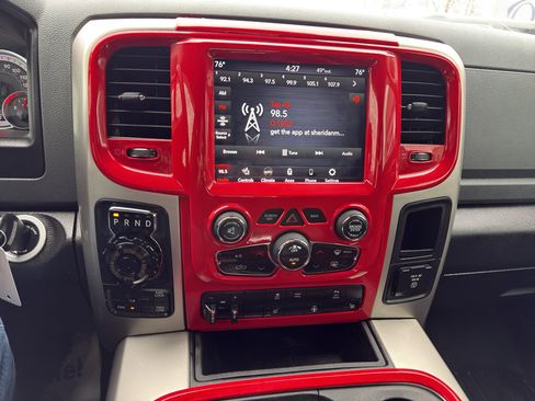 Used 2019 RAM 1500 Classic Warlock image 16