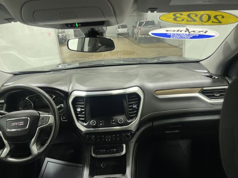 Used 2023 GMC Acadia SLE w/ Driver Convenience Package image 23