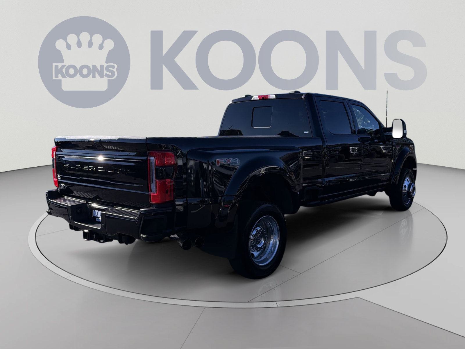 Used 2025 Ford F450 Platinum w/ FX4 Off-Road Package AWD/4WD image 7