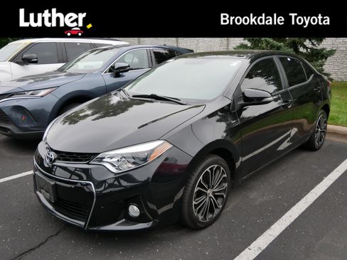 Used 2015 Toyota Corolla S FWD image 1