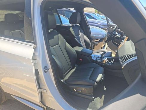 Used 2019 BMW X3 xDrive30i w/ Driving Assistance Package AWD/4WD image 17
