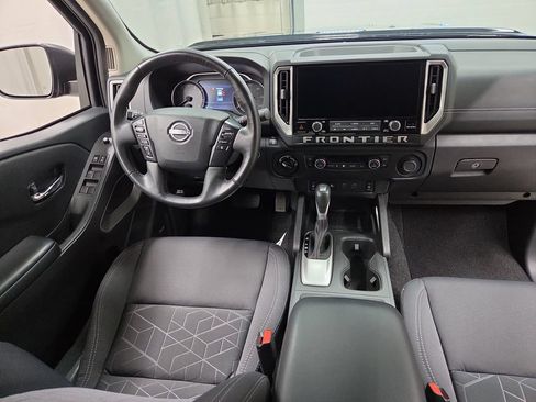 Used 2025 Nissan Frontier SV w/ SV Convenience Package AWD/4WD image 13