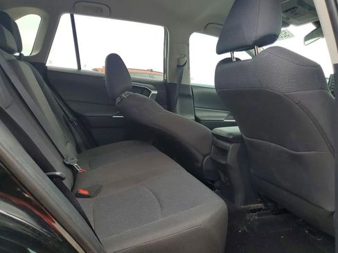 Used 2020 Toyota RAV4 LE FWD image 10