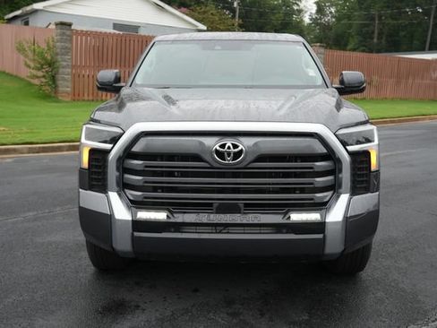 Used 2024 Toyota Tundra Limited w/ Power Package RWD image 2