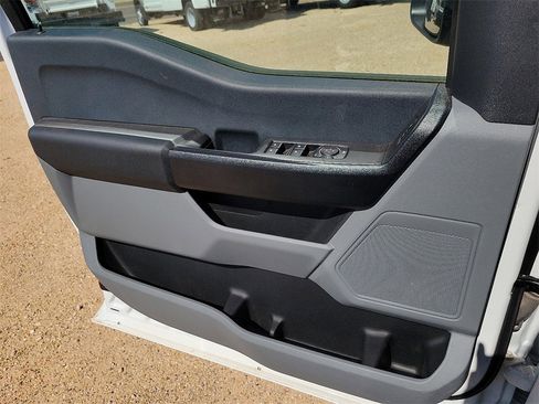 New 2025 Ford F550 XL image 18