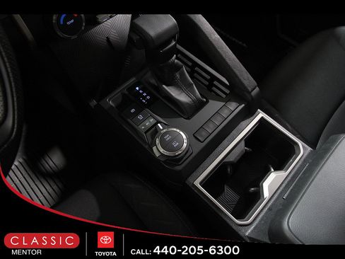 Certified 2026 Toyota Tacoma SR5 AWD/4WD image 15