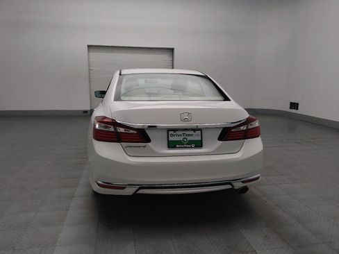 Used 2017 Honda Accord LX image 6