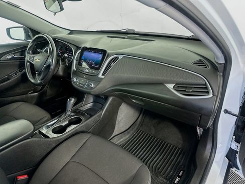 Used 2019 Chevrolet Malibu RS FWD image 26