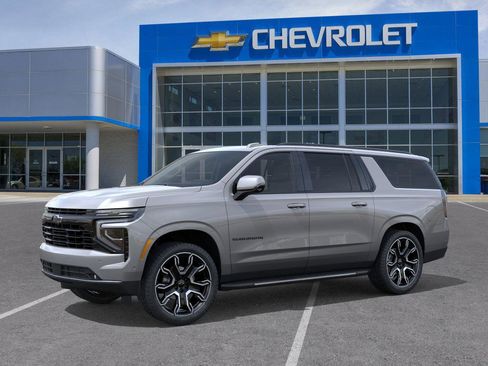New 2026 Chevrolet Suburban RST image 2