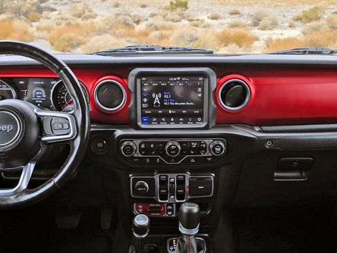 Used 2020 Jeep Gladiator Rubicon image 8