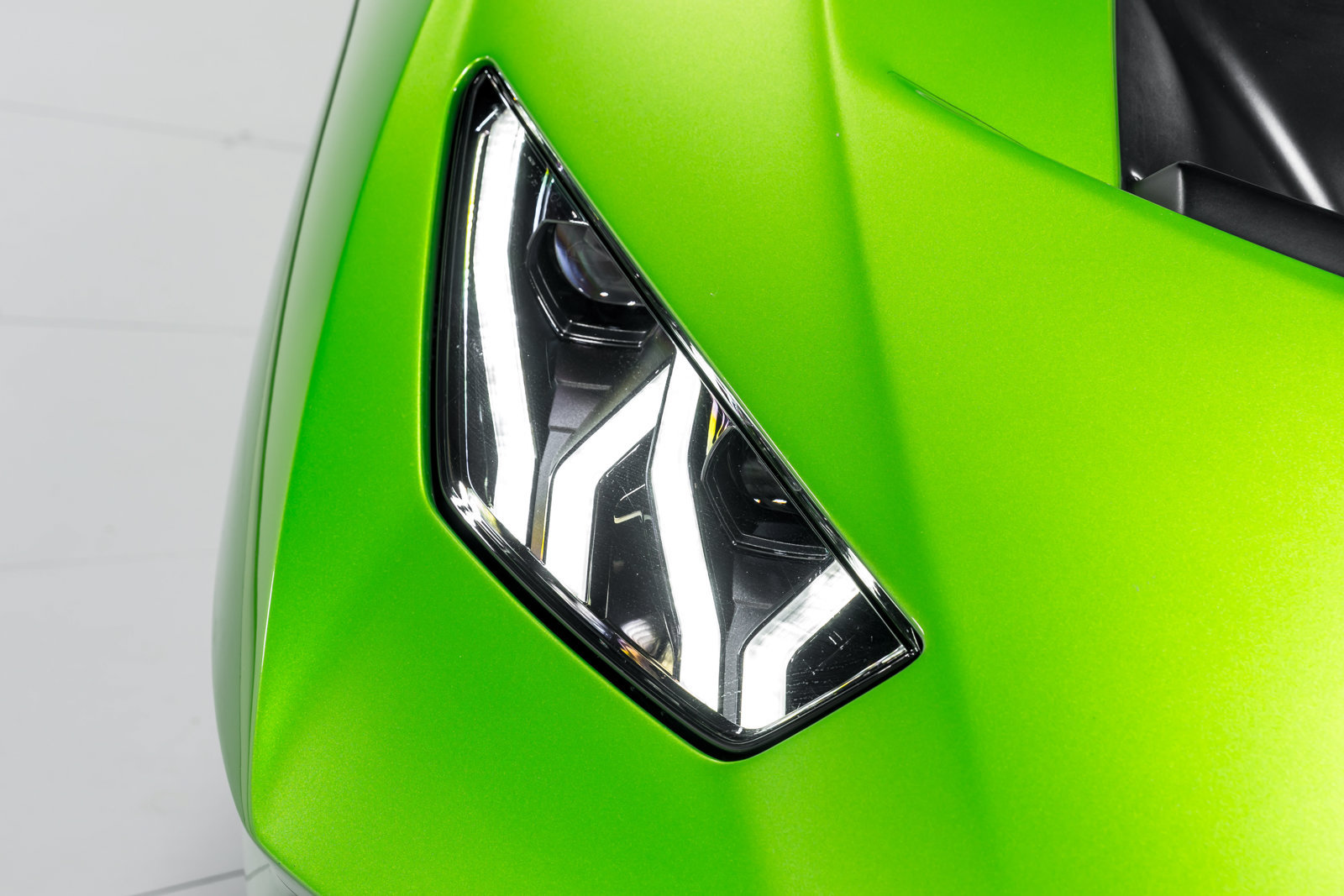 Used 2023 Lamborghini Huracan STO RWD image 43