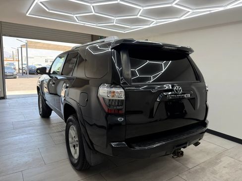 Used 2016 Toyota 4Runner SR5 AWD/4WD image 5